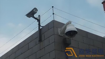 工廠安裝球機和槍機哪個更好？